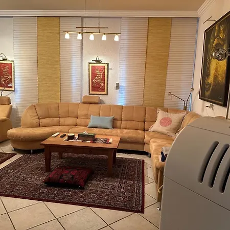 Apartment Luxury Near Media Harbour