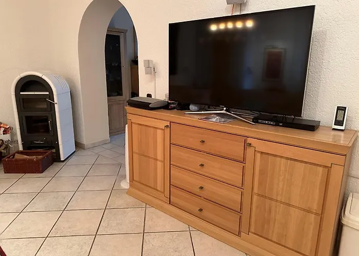 Luxury Near Media Harbour *